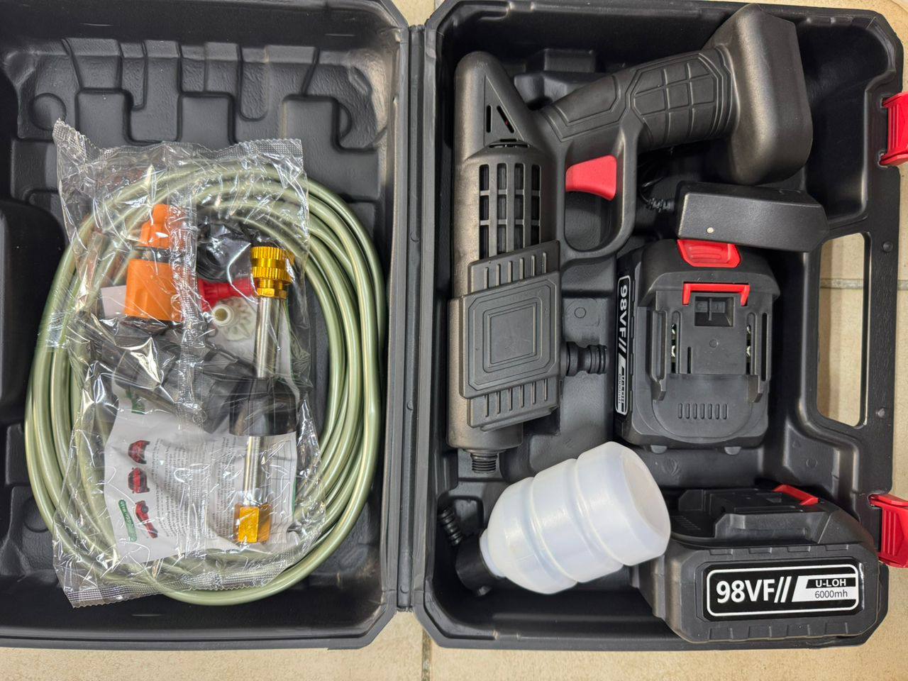 Nettoyeur Haute Pression sans Fil 60 Bar, 300W Nettoyeur Haute Pression à Batterie, Pistolet à Eau pour Lavage De Voiture avec Batteries, Tuyau 5m, Pulvérisateur de Mousse (20000mAh)